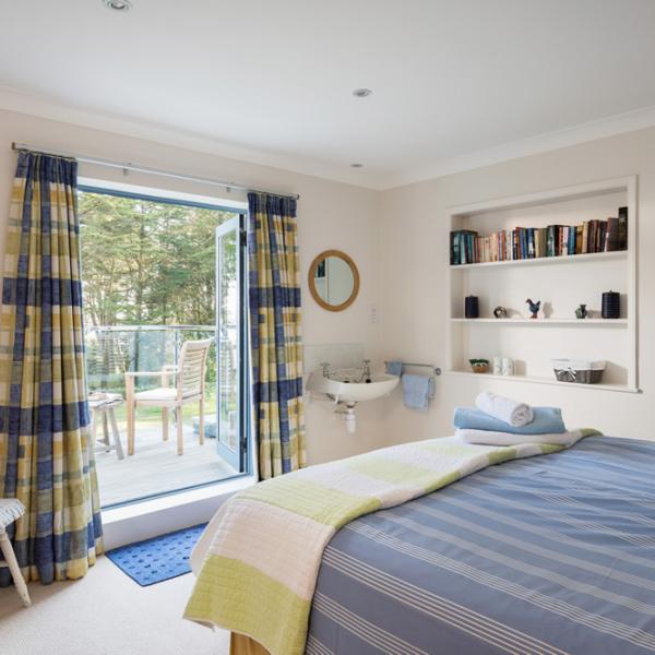 Clouds Rock, Cornwall - Holiday House for 10 People