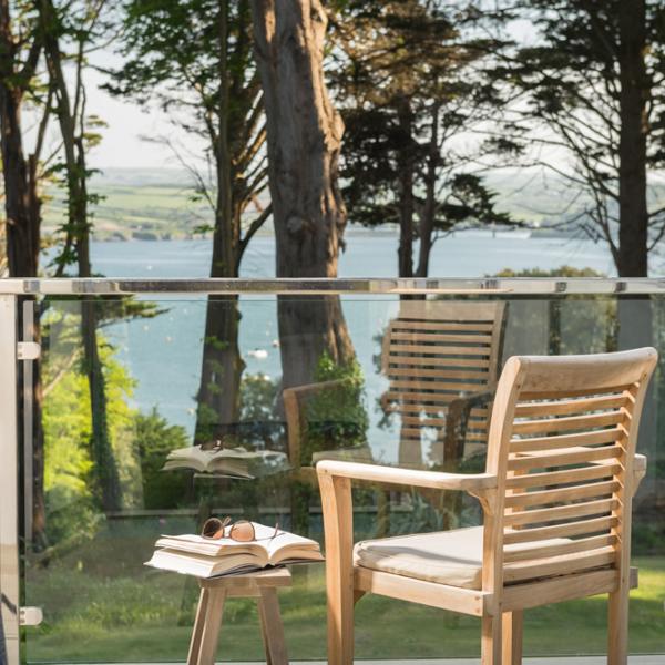 Clouds Rock, Cornwall - Holiday House for 10 People