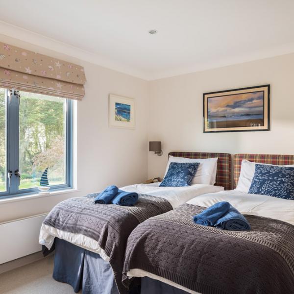 Clouds Rock, Cornwall - Holiday House for 10 People