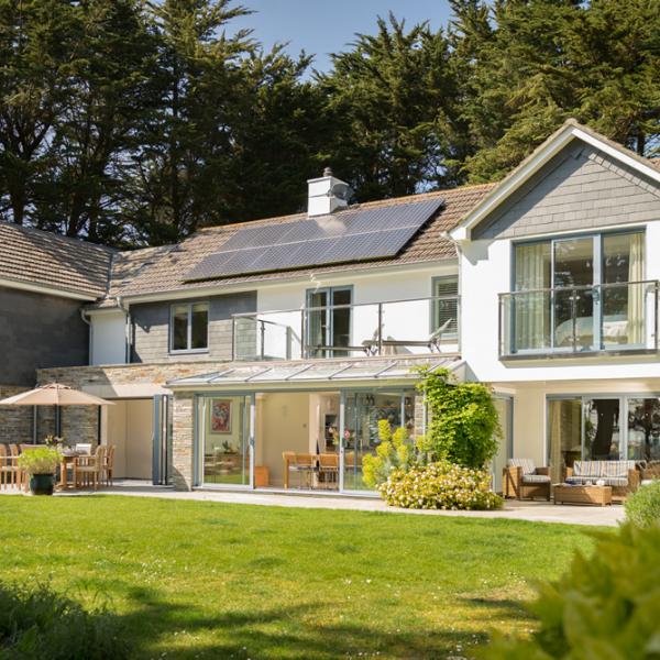 Clouds Rock, Cornwall - Holiday House for 10 People